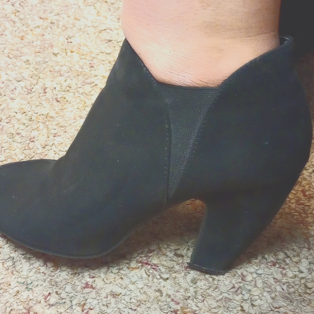 Candies size 10 black booties